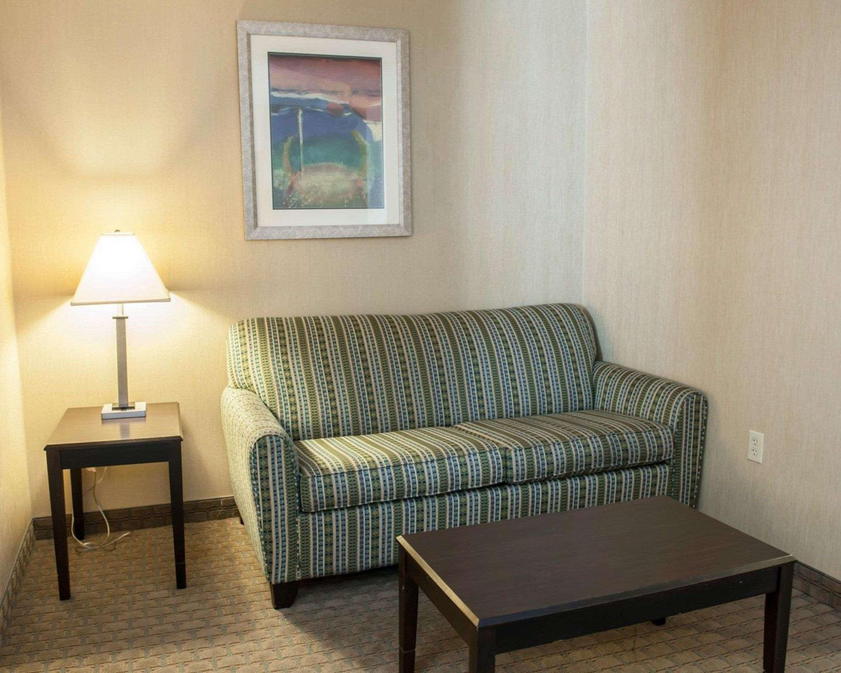 Comfort Inn & Suites Muncie Kültér fotó